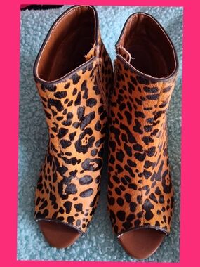 naughty monkey Leopard Print Open-Toe Ankle Booties - Brown & Black